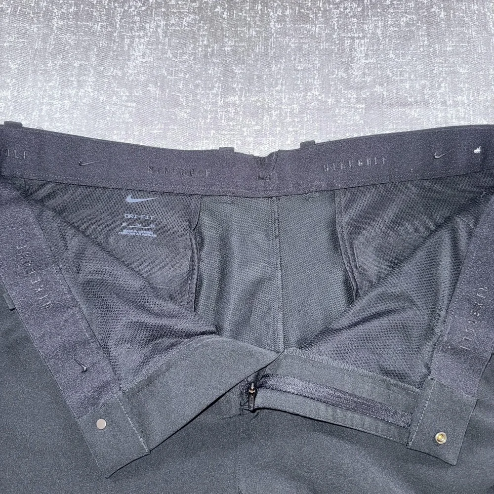 Nike Golf Shorts Mens 40 Black Dri-FIT Stretch 9 Inseam Performance Casual‎